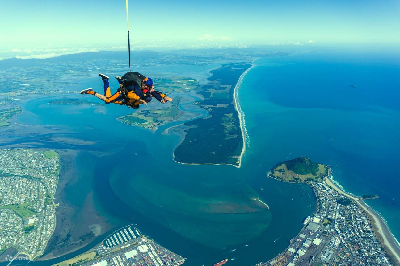 Aktiviti terjun udara