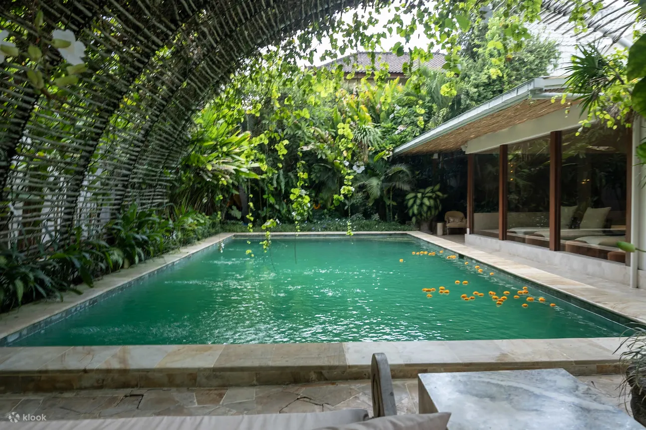 pool