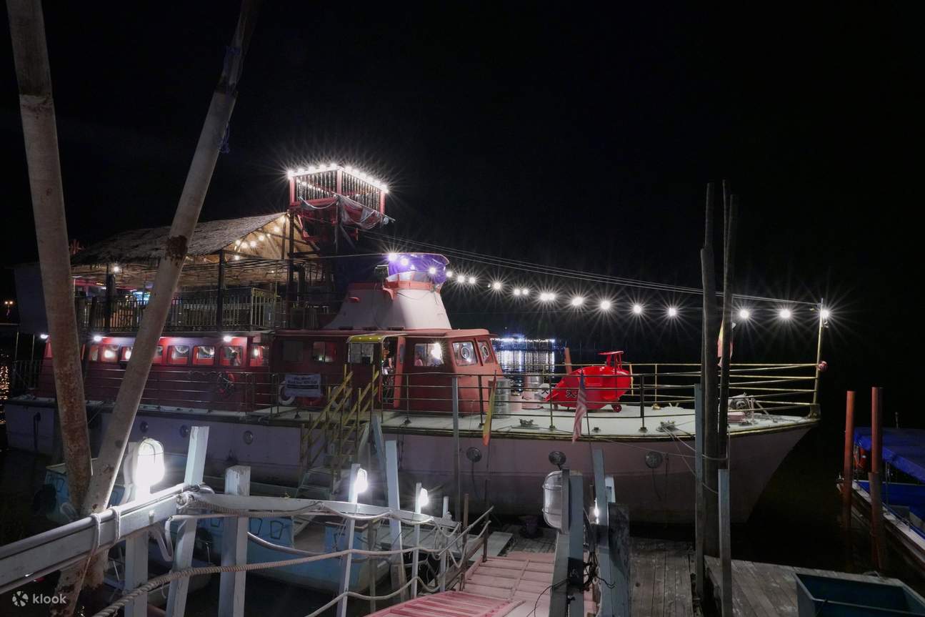 quán cà phê thuyền