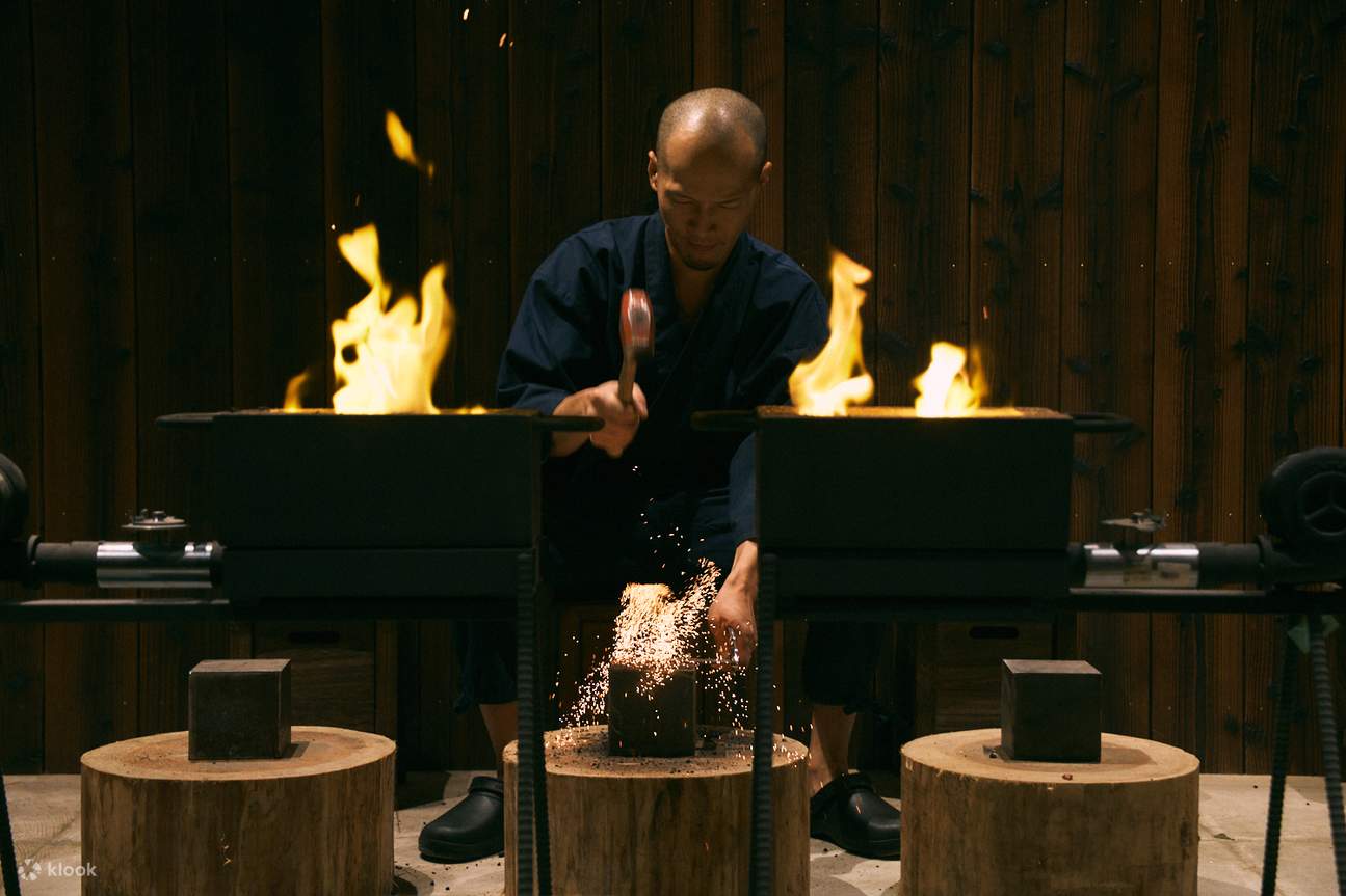 Clase de fabricación de armas ninja en una mansión histórica en Kioto