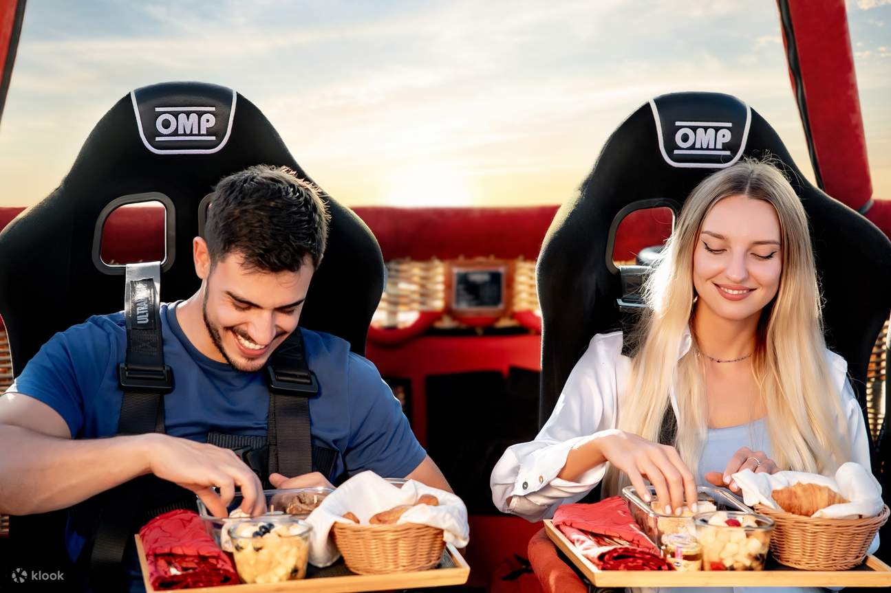 空の朝食 - ドバイ熱気球