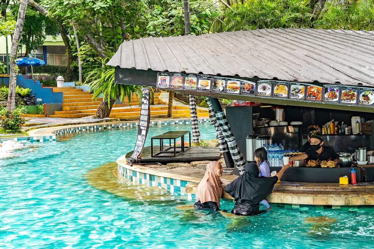 บัตรเข้าสวนน้ำ The Jungle Waterpark Adventure ใน โบโกร์