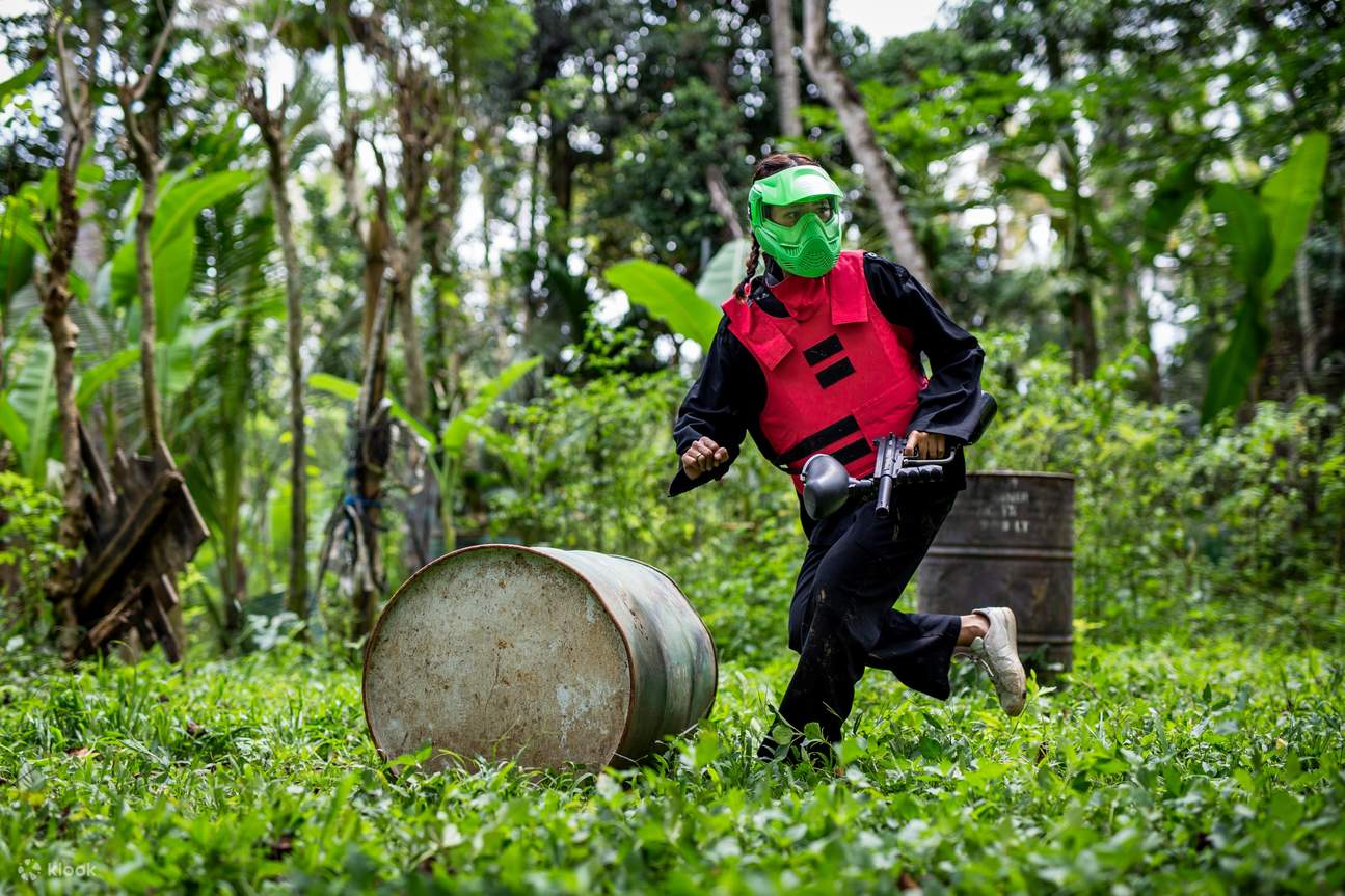 在這場驚險刺激的遊戲中，瞄準你的敵人，盡情享受捉迷藏的樂趣吧！