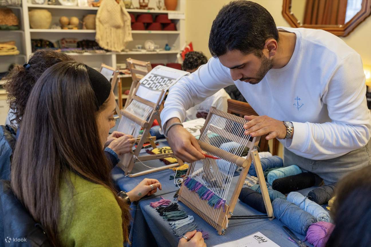 Istanbul: Turkish Carpet/Rug Weaving Workshop with Artisan