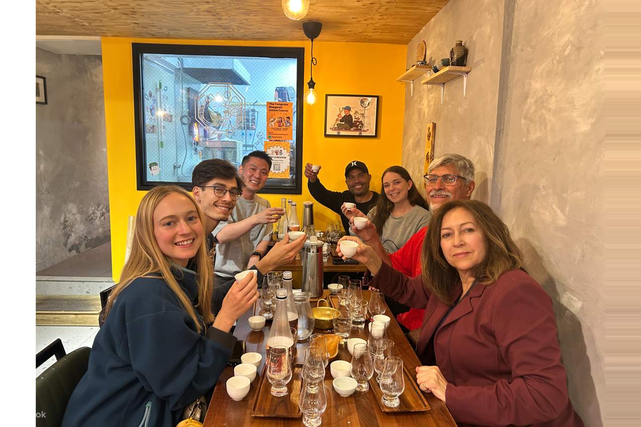 伝統的な焼酎とマッコリを学び、味わい、楽しもう