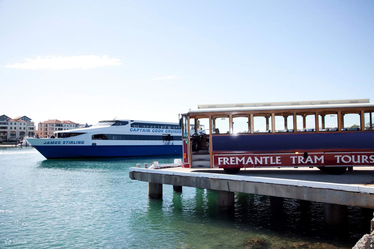 captain cook cruises fremantle to perth