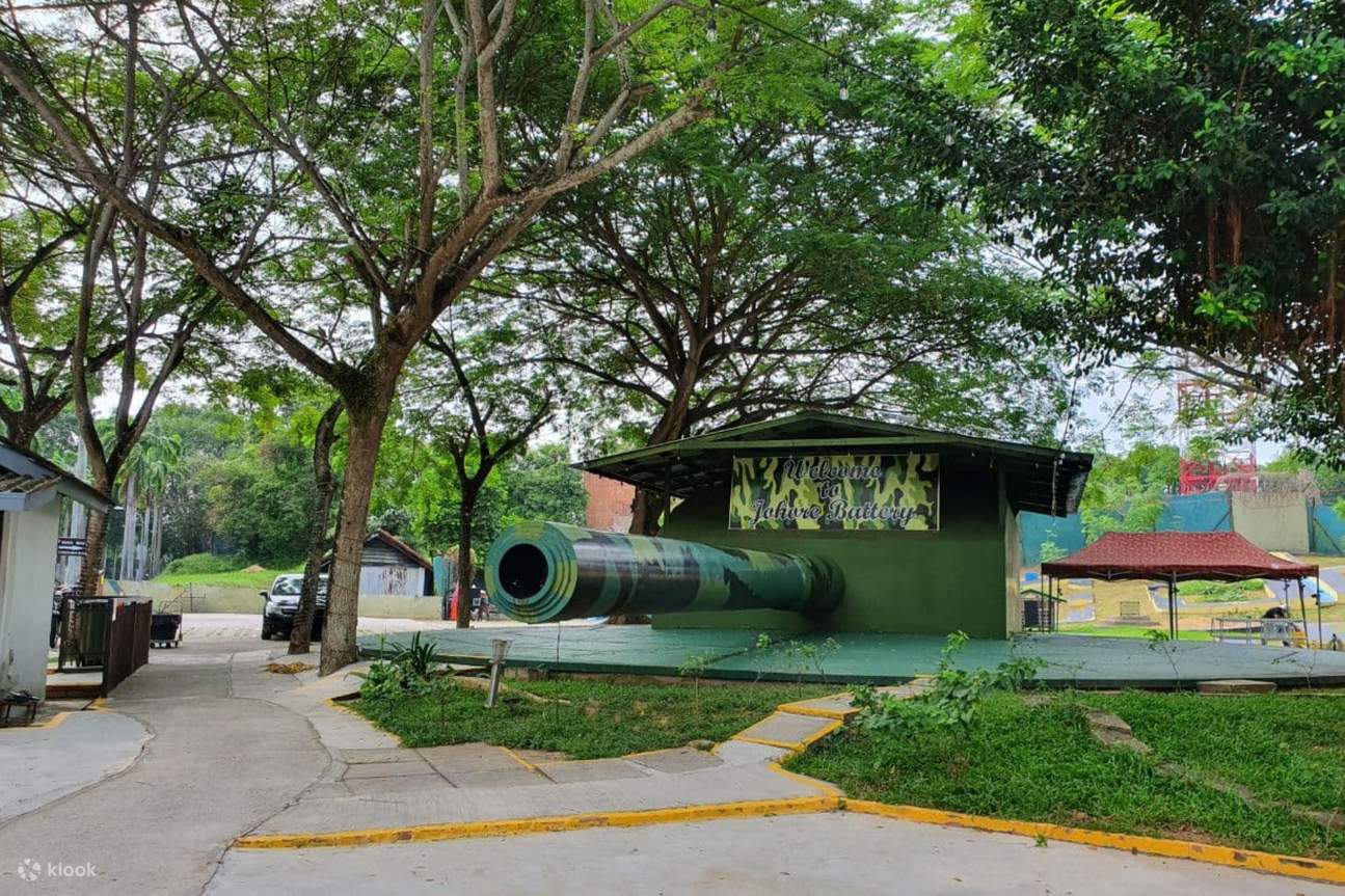 Tourcation (bundle) Stay at Civil Service Club with Sights of the East