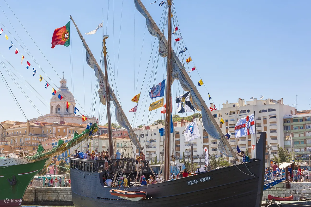 Navigate Lisbon effortlessly with the Lisbon City Card, saving on attractions and transport