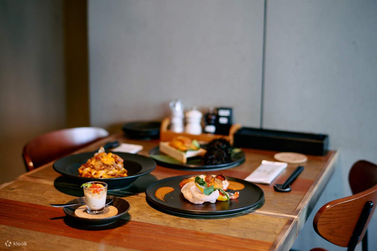 UNIHOLIC - SEA URCHIN Specialty Store in Tokyo, Roppongi 