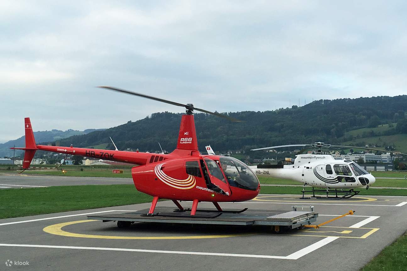 Hubschrauber am Flughafen Bern