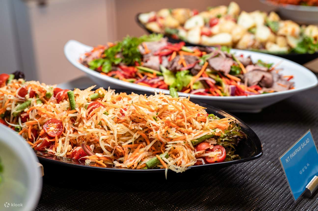 Thực đơn bao gồm bữa ăn 3 món