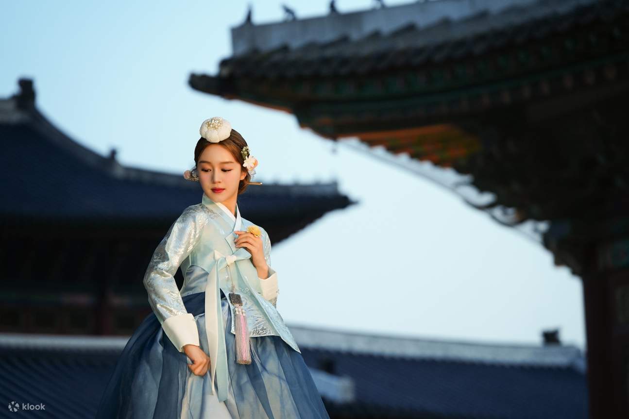 Servizio fotografico, noleggio Hanbok premium e trucco a Gyeongbokgung
