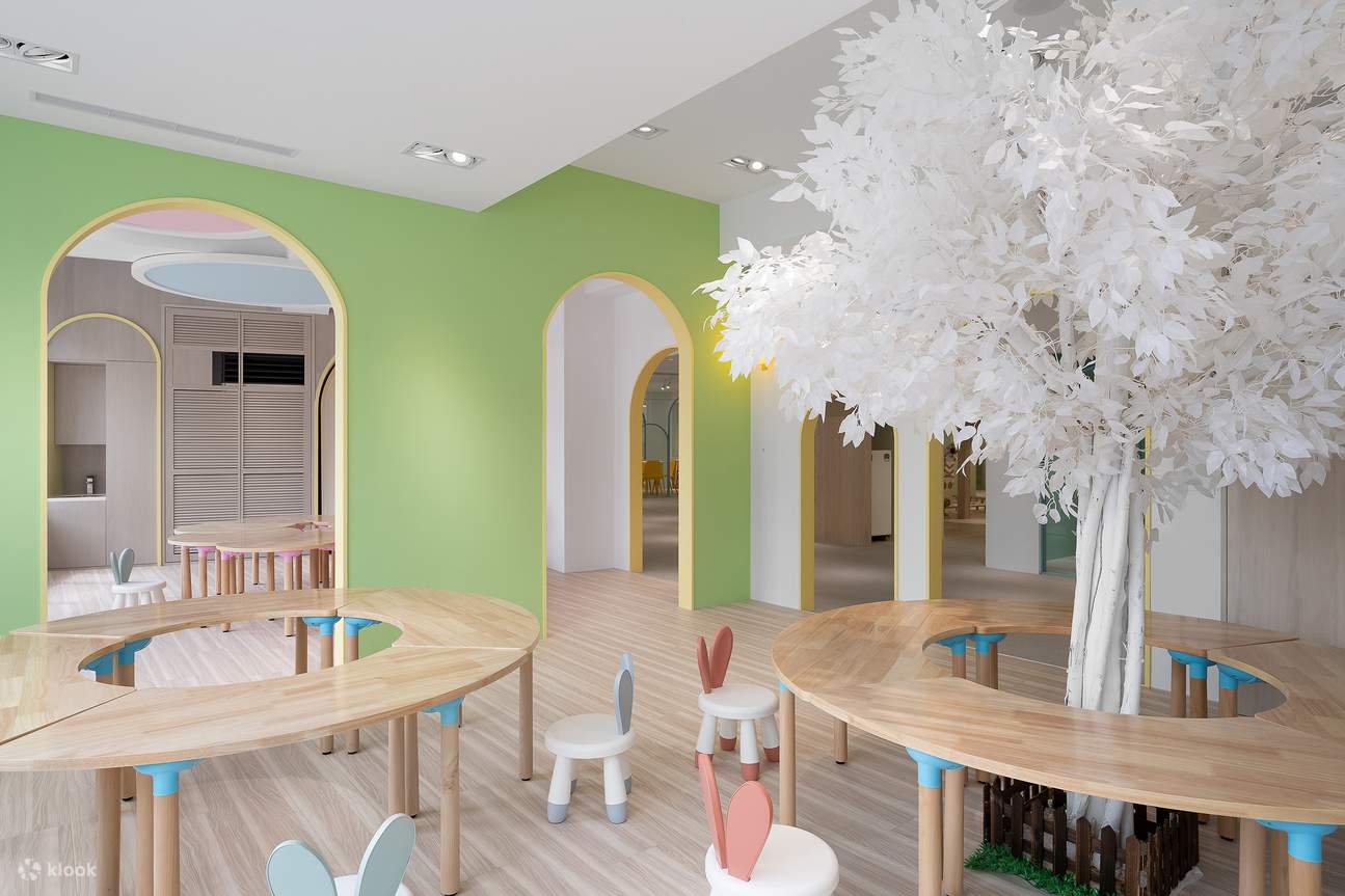 다른 아이들과 함께 즐거운 시간을 보내고, 부모와 아이가 함께 창의력을 발휘하는 DIY 강좌입니다.