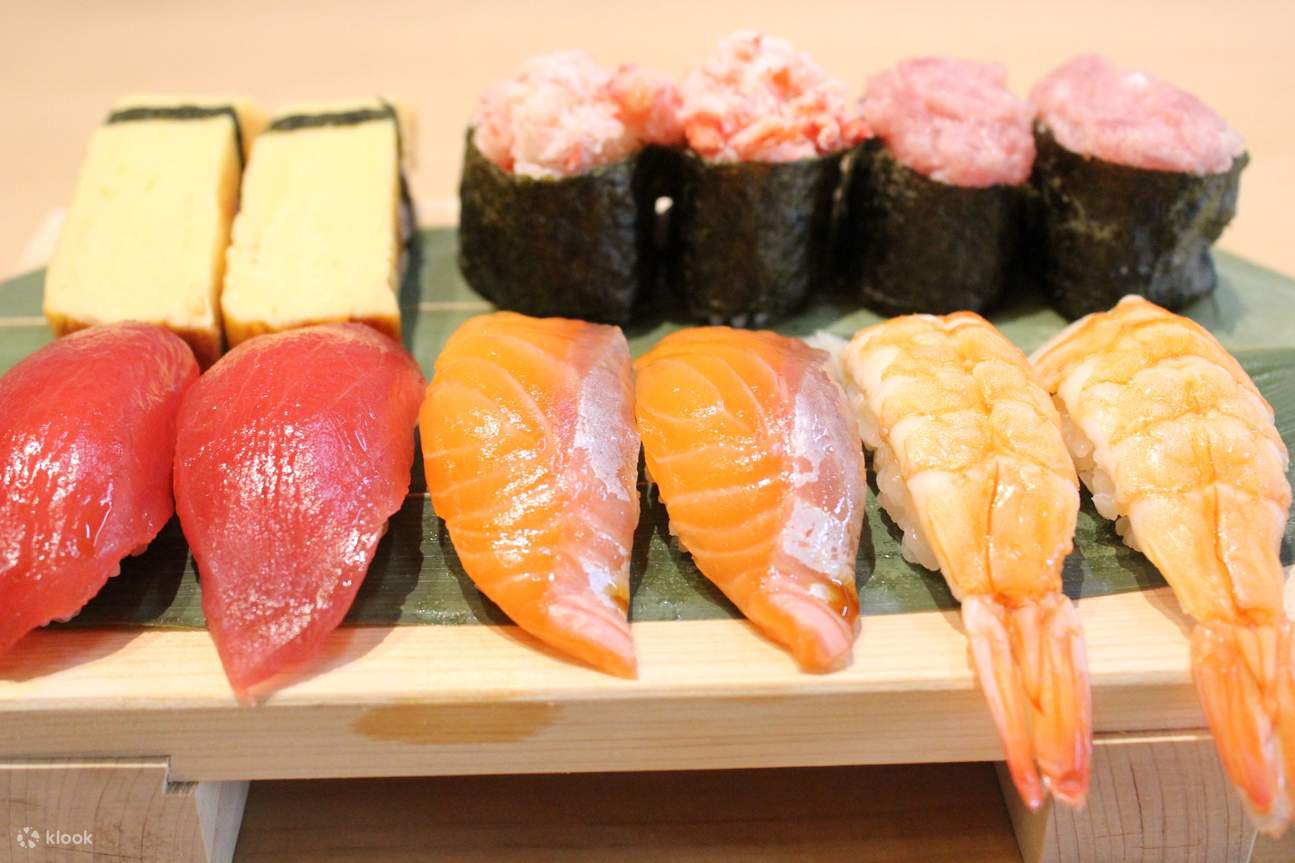 Clase de Elaboración de Sushi en Osaka