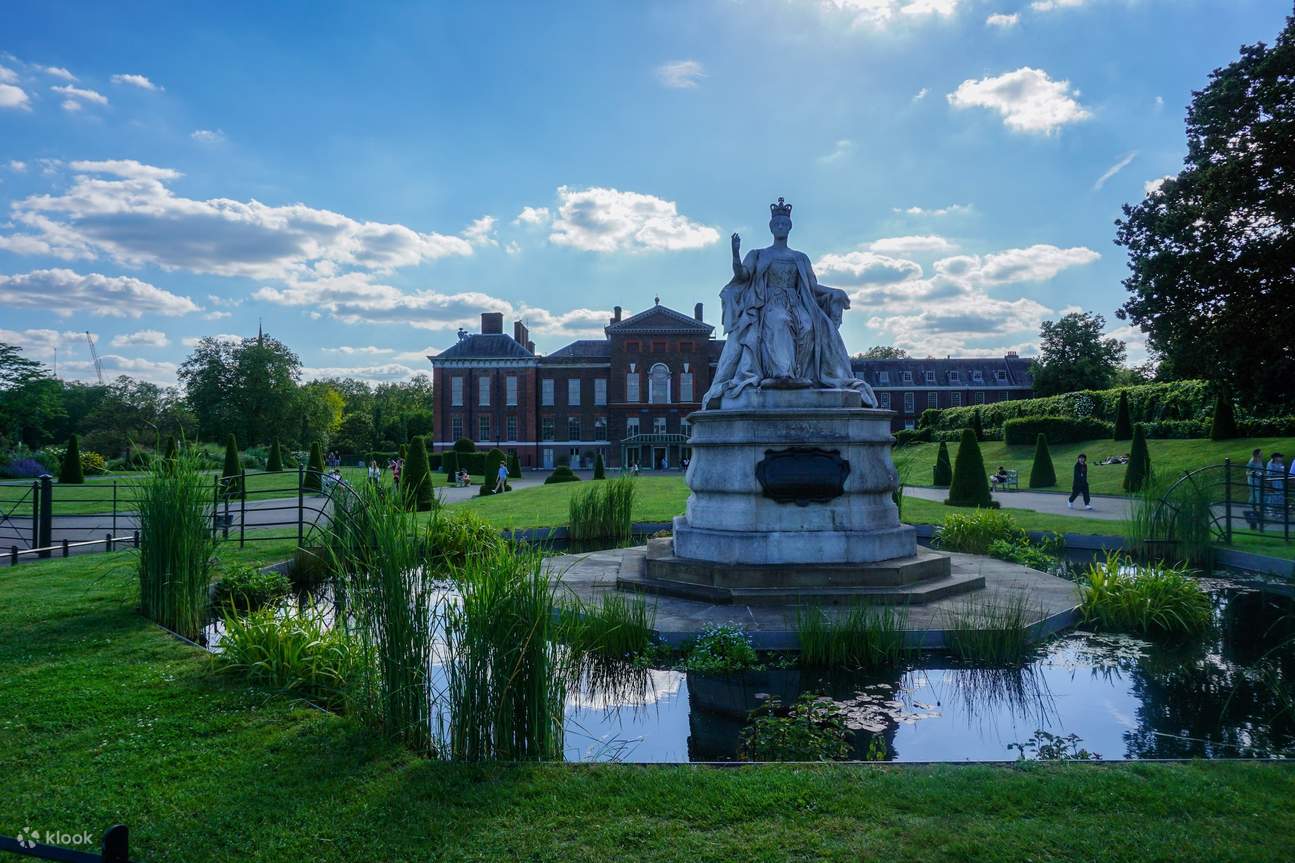 London Taxi 50+ Sights Tour & Kensington Palace - Klook