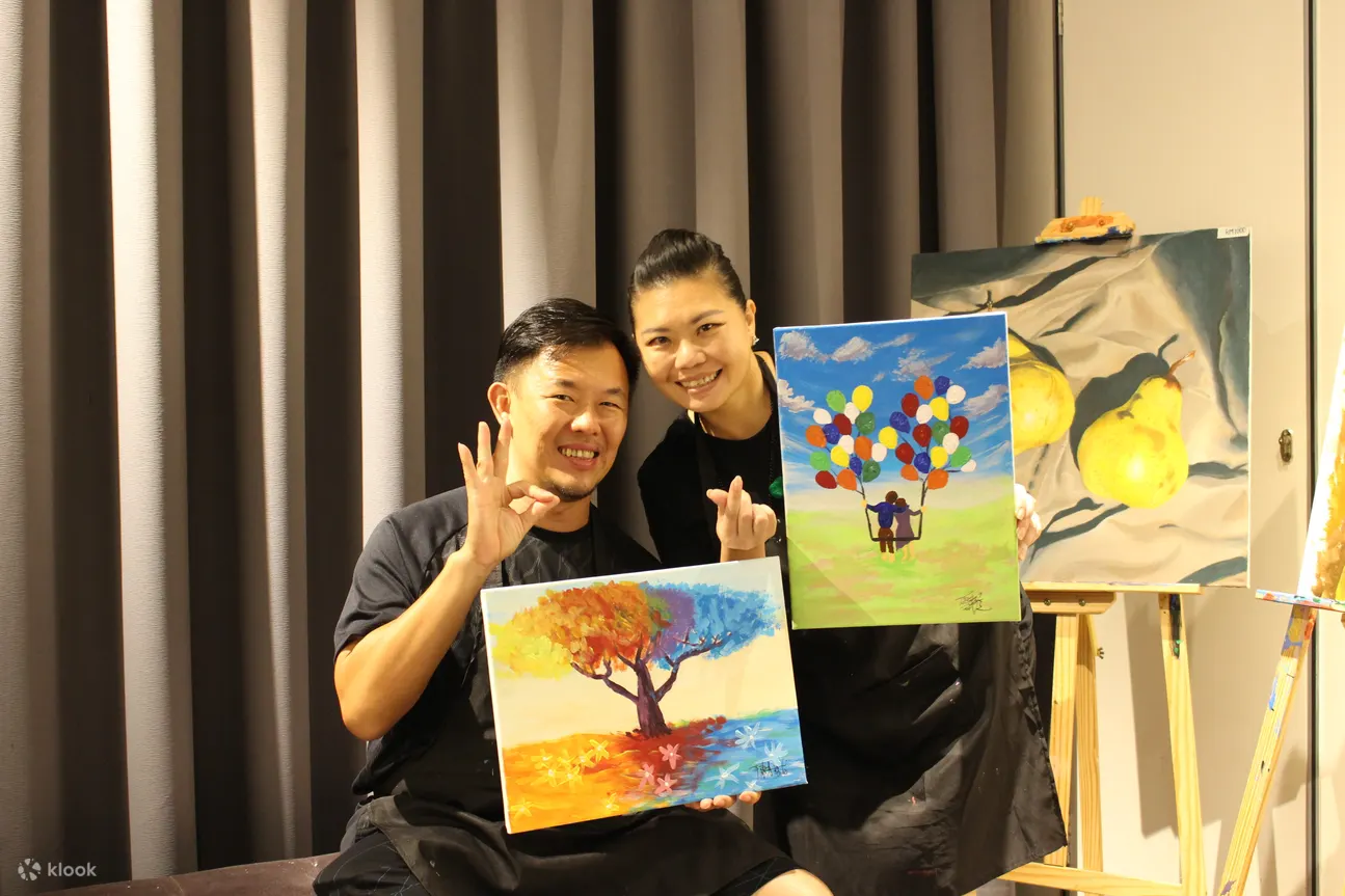 Couples painting