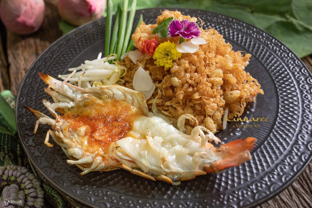 Kinnaree của Vanessa WU tại Sukhumvit 8, Bangkok