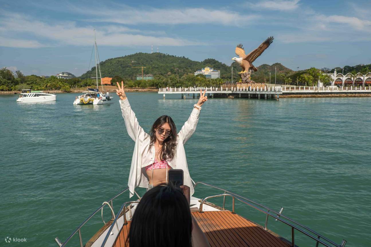 Crucero con cena al atardecer en Langkawi