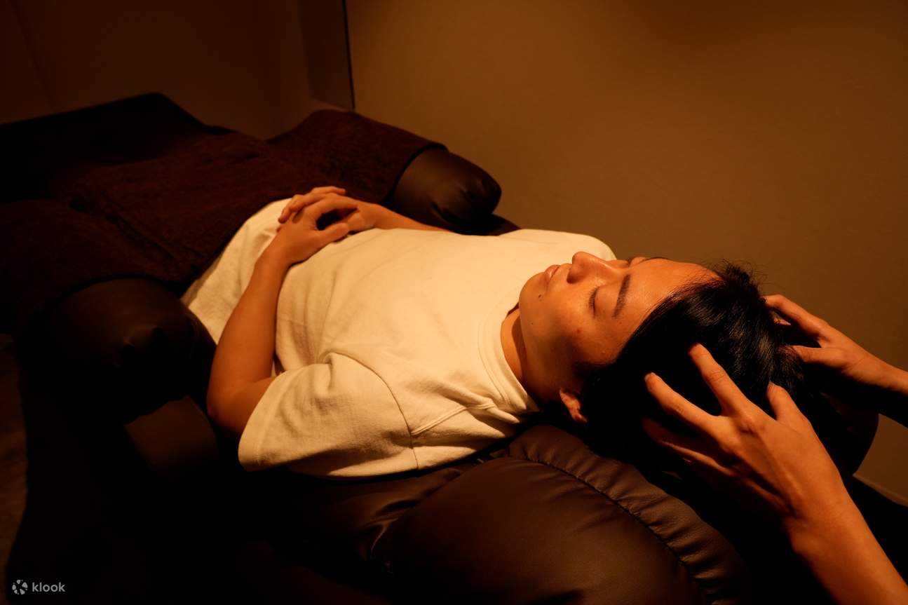 Recommended for those experiencing scalp fatigue, eye strain, or fatigue after a long flight.