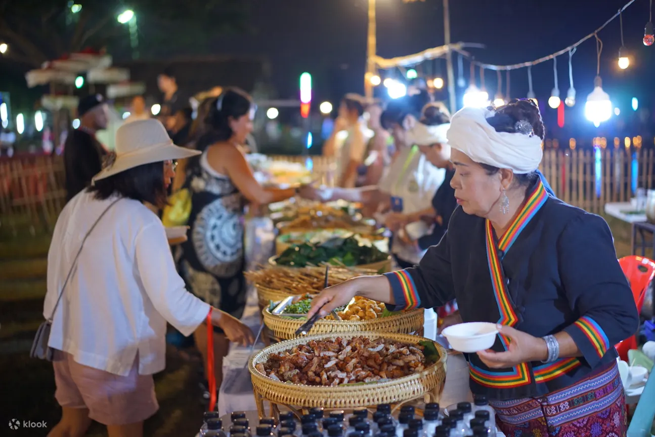 体验当地美食