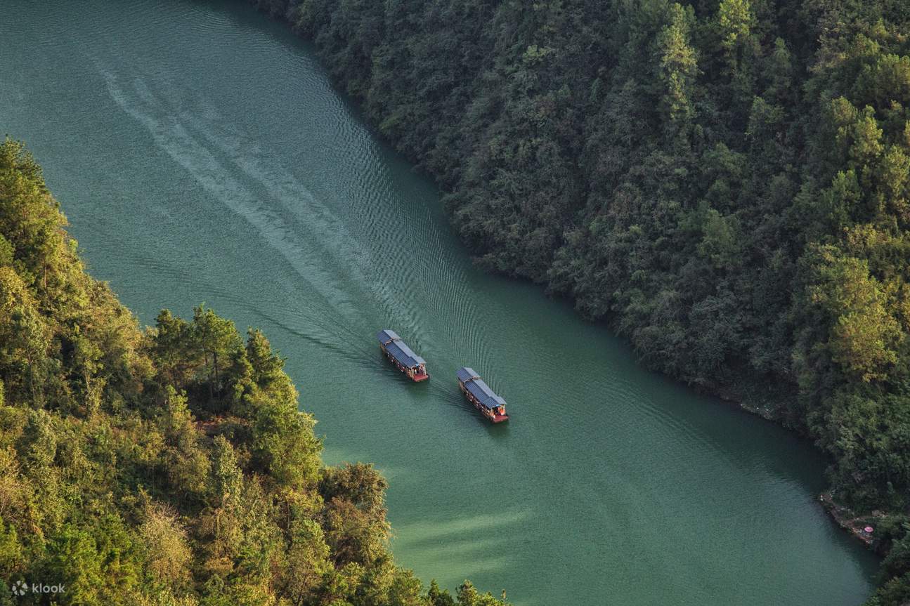 Excursion d'une journée en véhicule privé à Wulingyuan et au pont de verre du Grand Canyon (avec prise en charge à l'aéroport/gare ferroviaire)