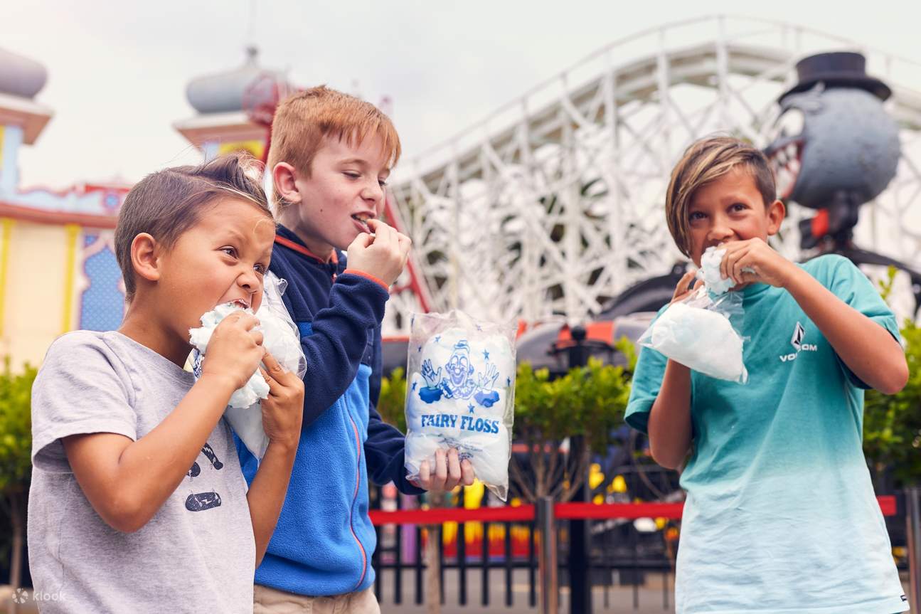 Savor delicious treats while wandering through colourful attractions and thrilling rides all around