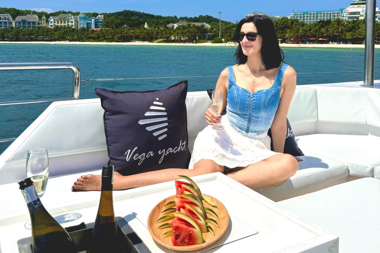 Tour Du Thuyền Nửa Ngày Tại Nha Trang