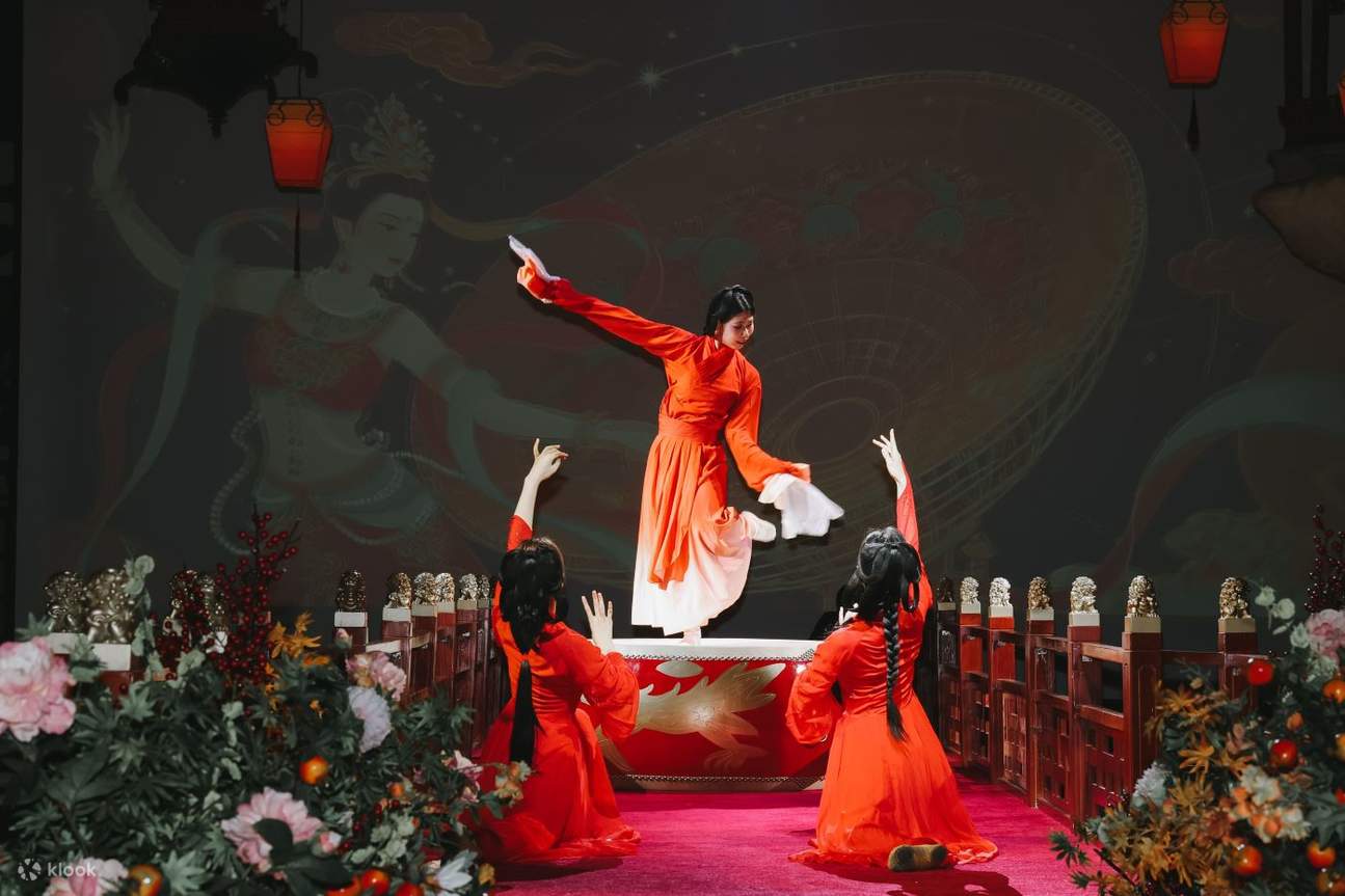 Banchetto Reale di Chuzhou Yurui·Banchetto Musicale di Langya (Cena immersiva con scenografia in stile antico + Spettacolo di canto e danza in stile antico + Ricostruzione gastronomica del banchetto del re + Ricreazione del momento musicale del re + Esper