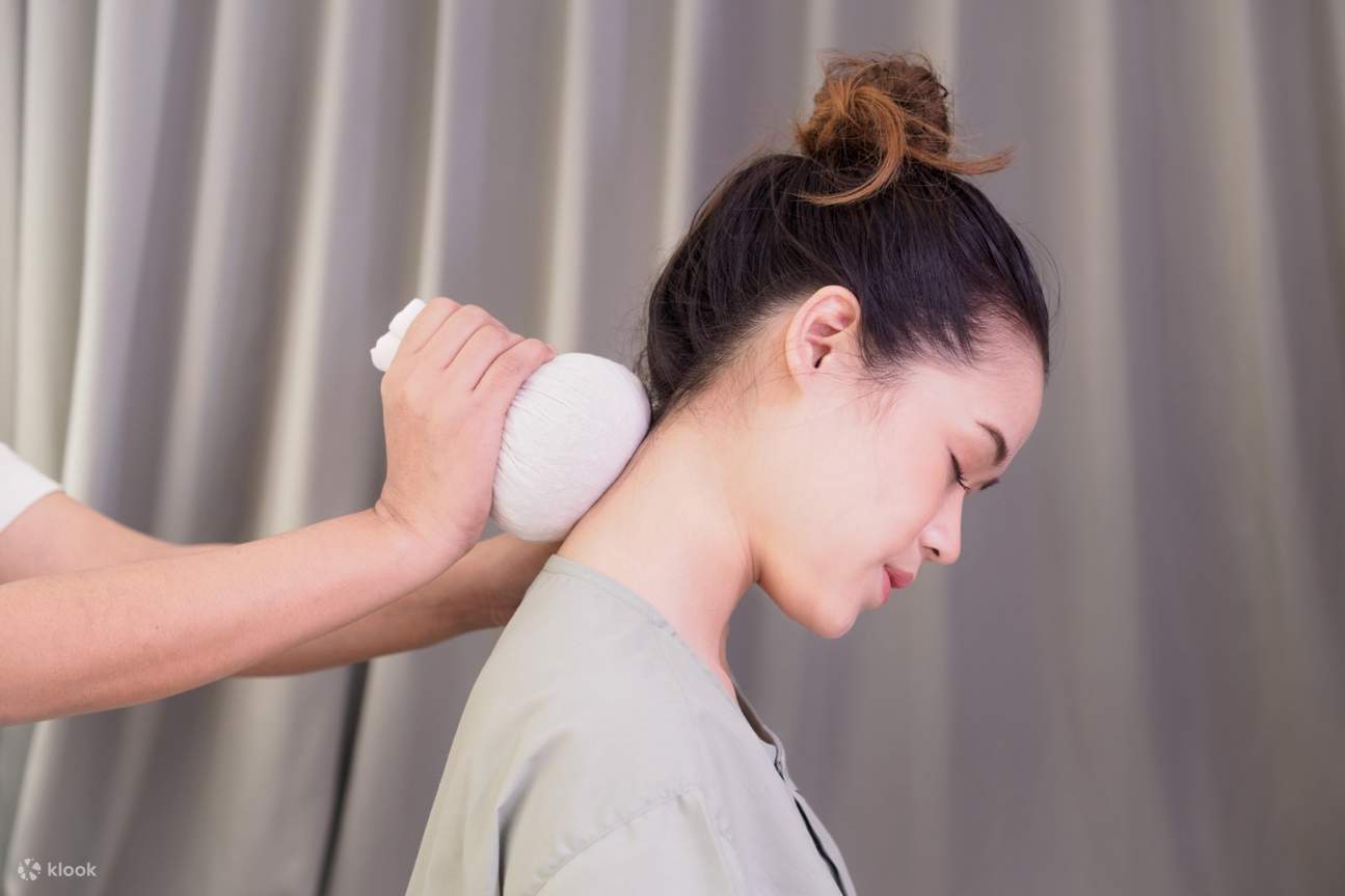 Book Thai Massage at One More Thai Spa in Bangkok, Thailand Online at