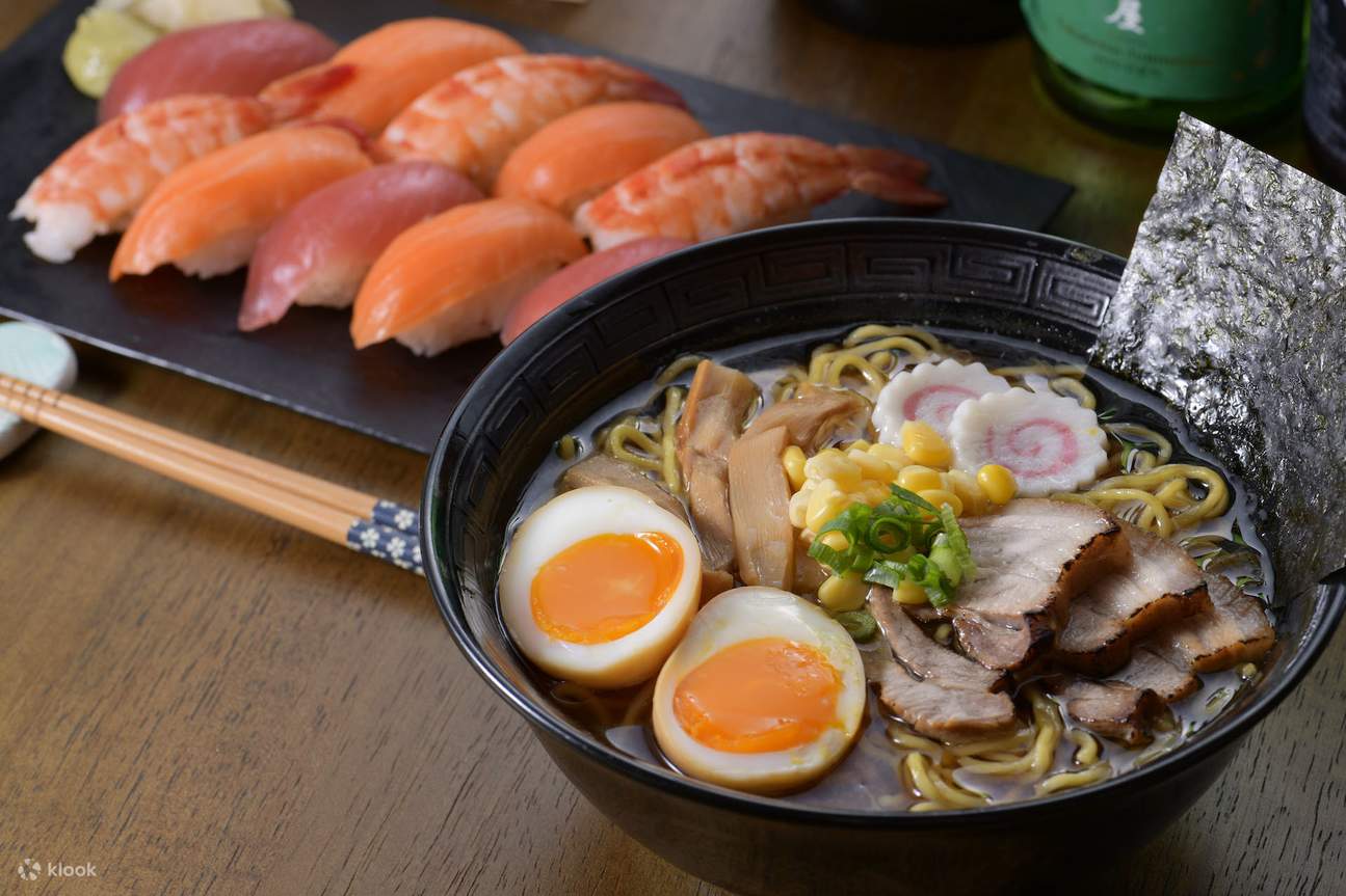 Cours de cuisine : Sushi & Ramen et dégustation de saké à Tokyo !