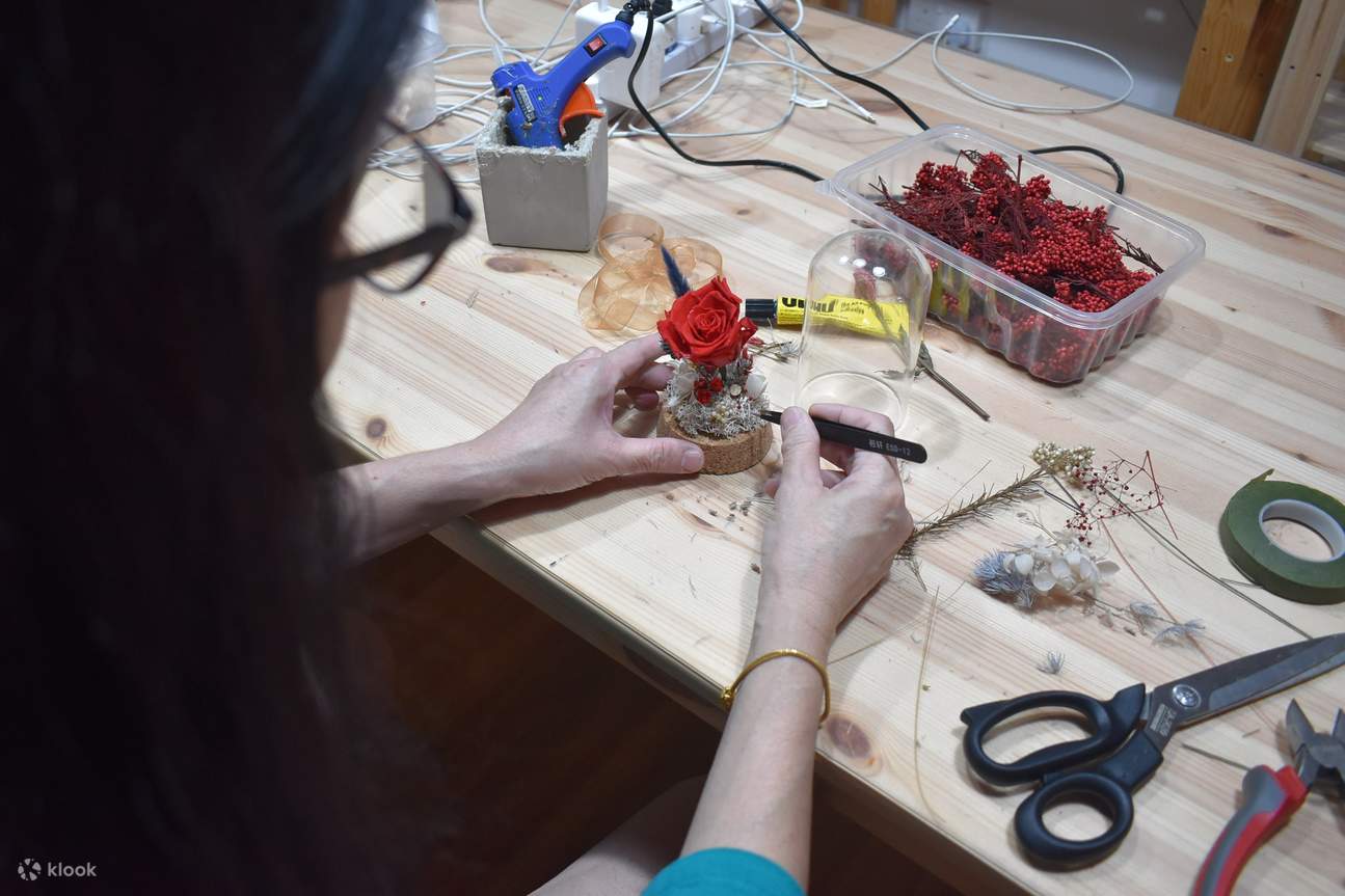 Atelier de dôme de roses éternelles à Singapour