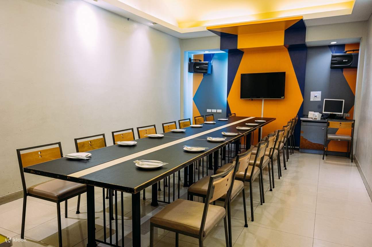 Ploen Restaurant in Ladprao Bangkok