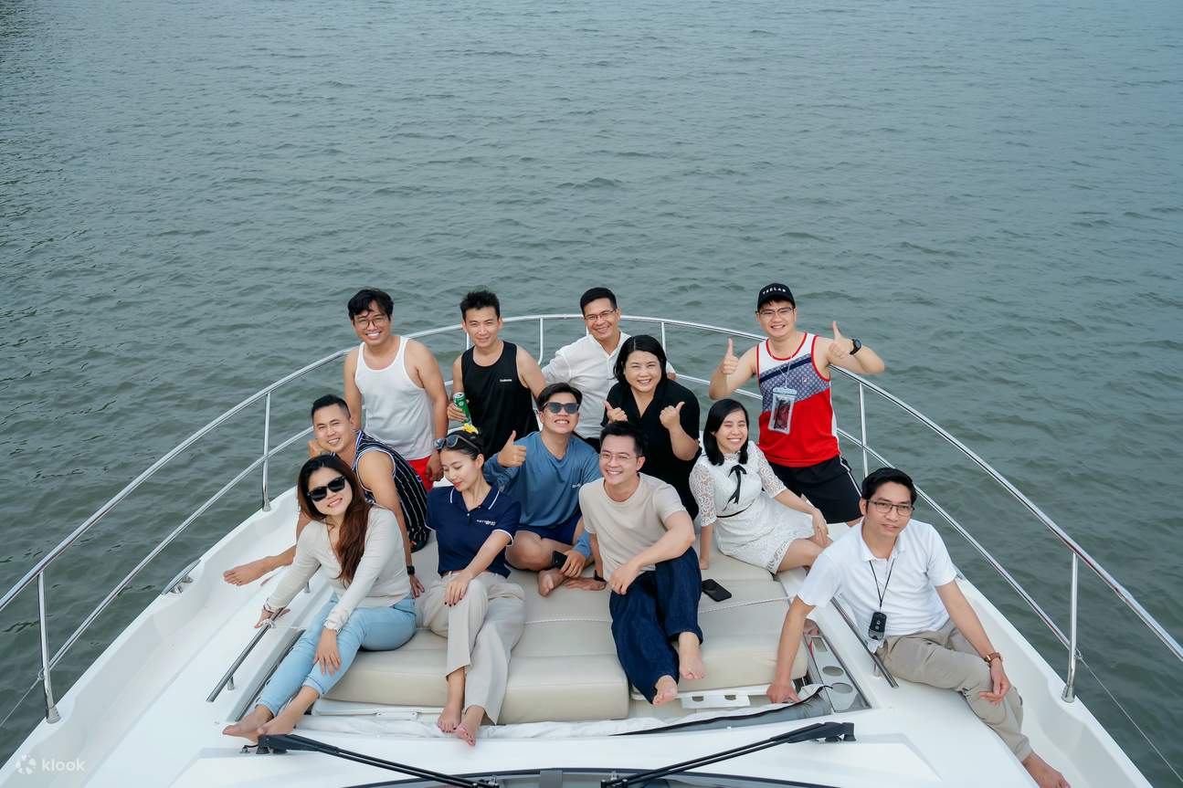 Роскошный ужин на частной яхте на реке Сайгон 