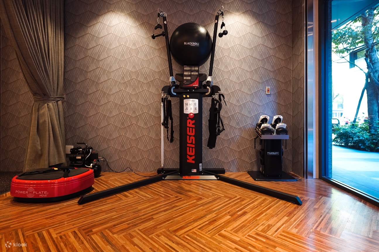 G-SQUARE Gim Raksasa - Pengalaman Latihan Beban