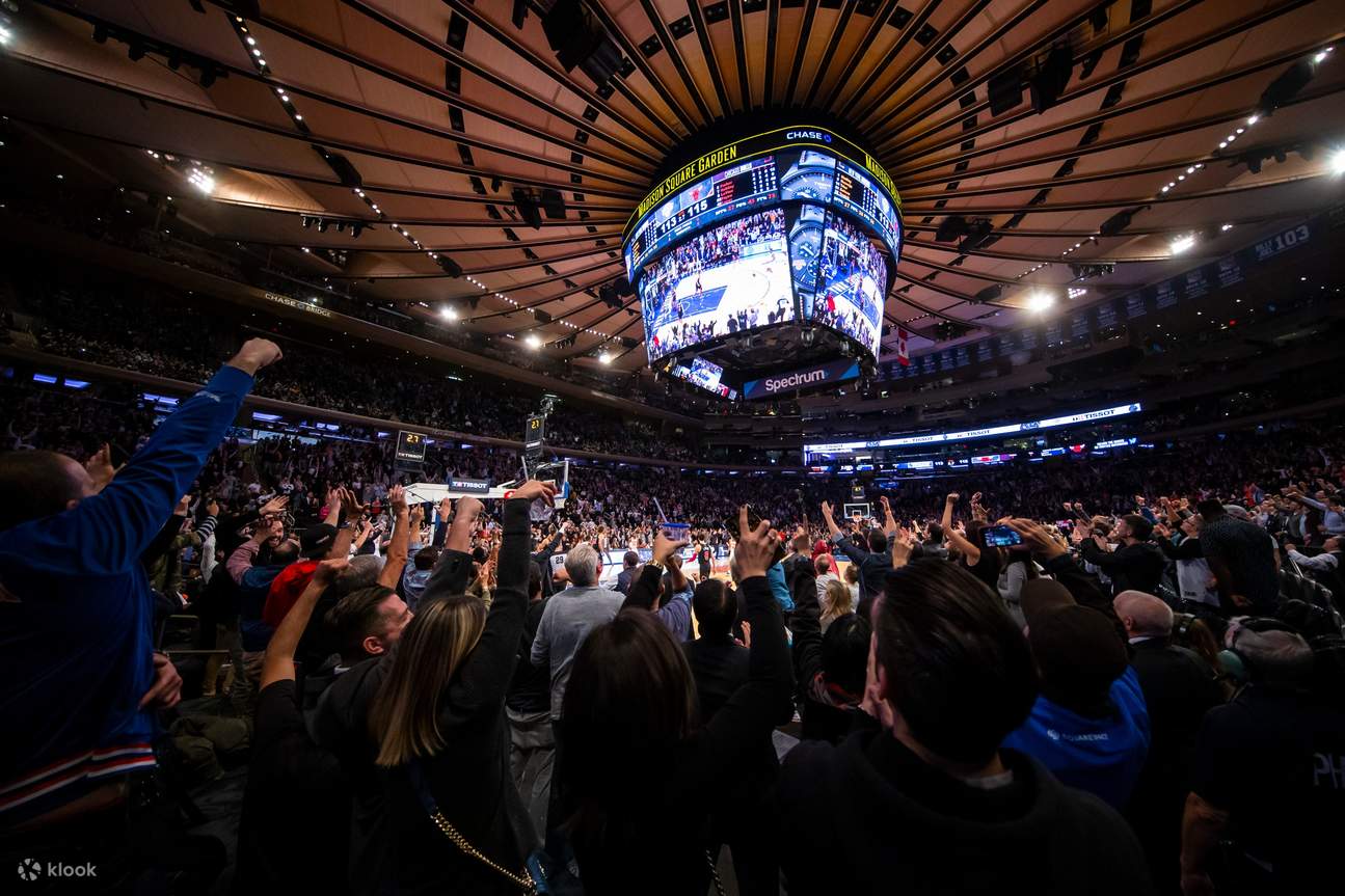 Stunning Spurs And Knicks Battle At Madison Square Garden In Nba Showdown Capture Art