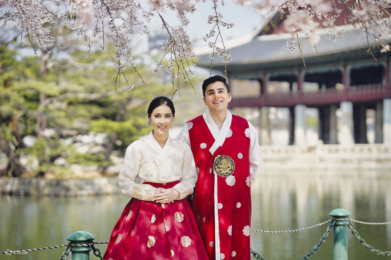 Trải Nghiệm Mặc Hanbok Chụp Ảnh Cung Điện Gyeongbokgung của HAB KOREA