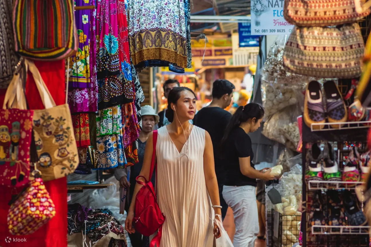 The ultimate Chatuchak shopping guide - conquer the weekend market in 5  hours with your BFFs!