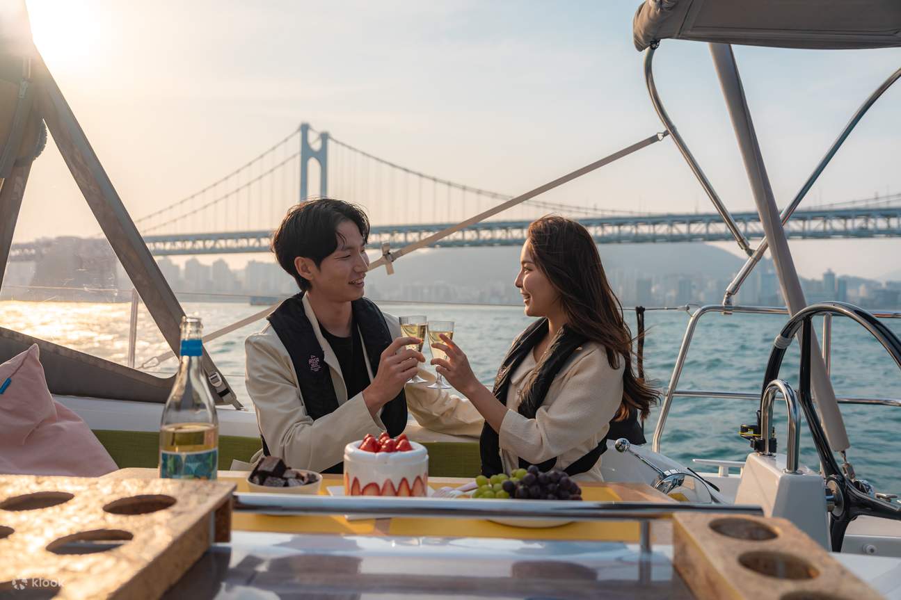 Excursion privée en yacht à Busan avec un médaillé national