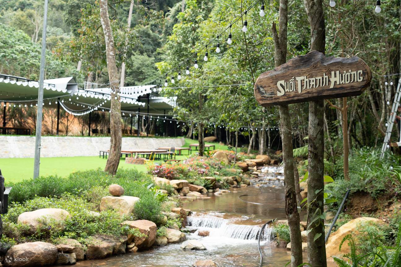 Il ruscello Thanh Huong dove puoi ascoltare il suono rigenerante e immergerti completamente nella maestosa natura