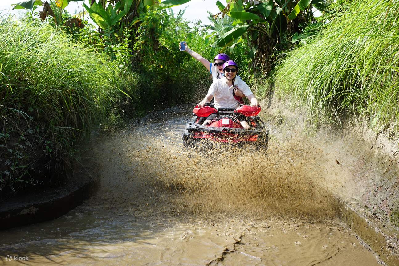Avventura in ATV con amici