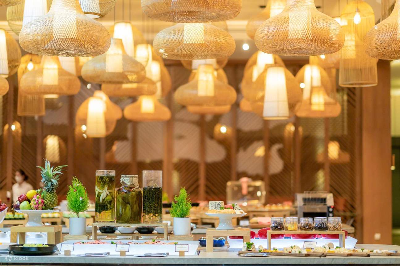 Oakwood Ha Long道地越南風味及西式套餐