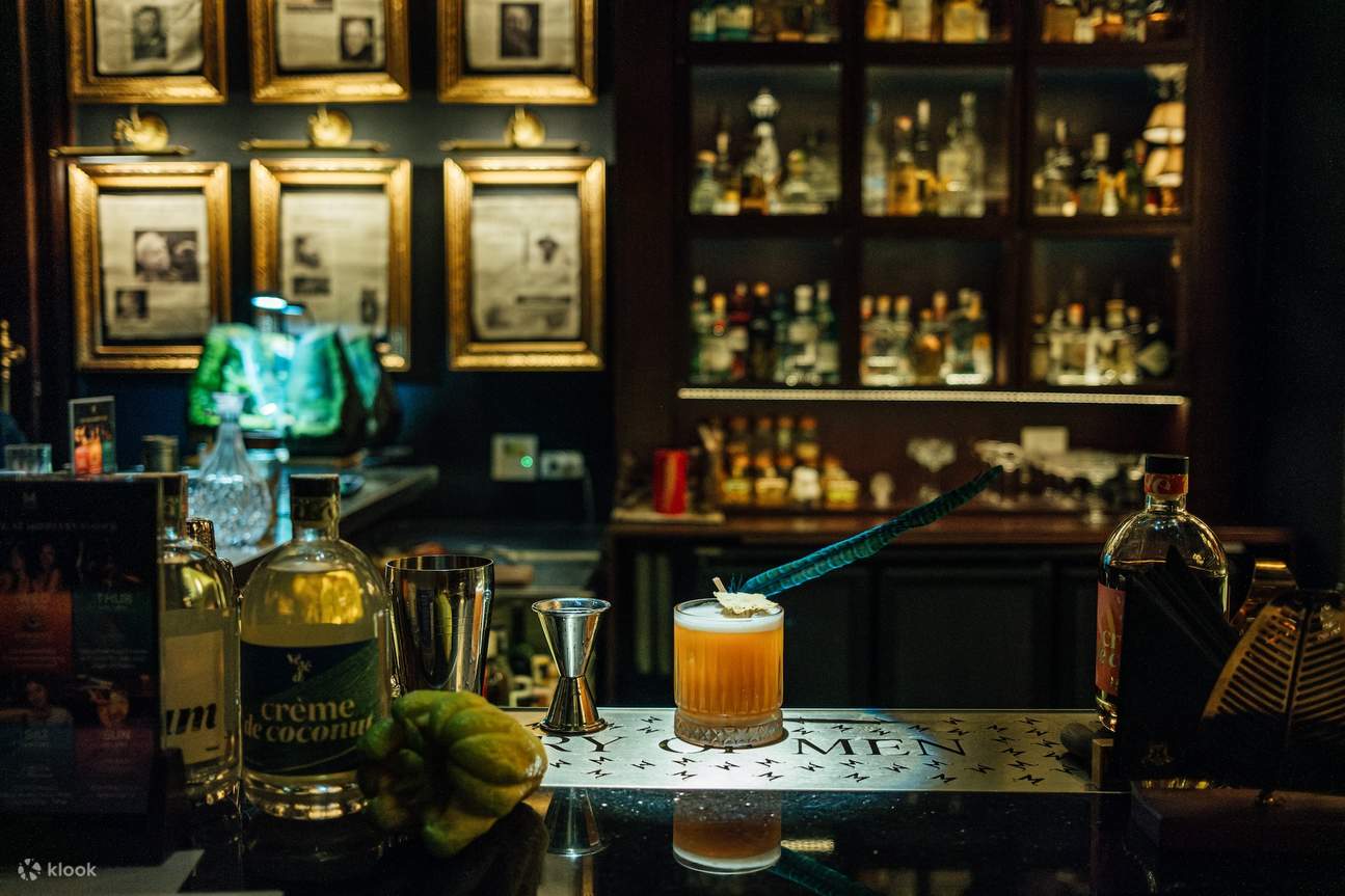 Pengalaman Mencicipi Minuman Keras Kerajinan di Hanoi