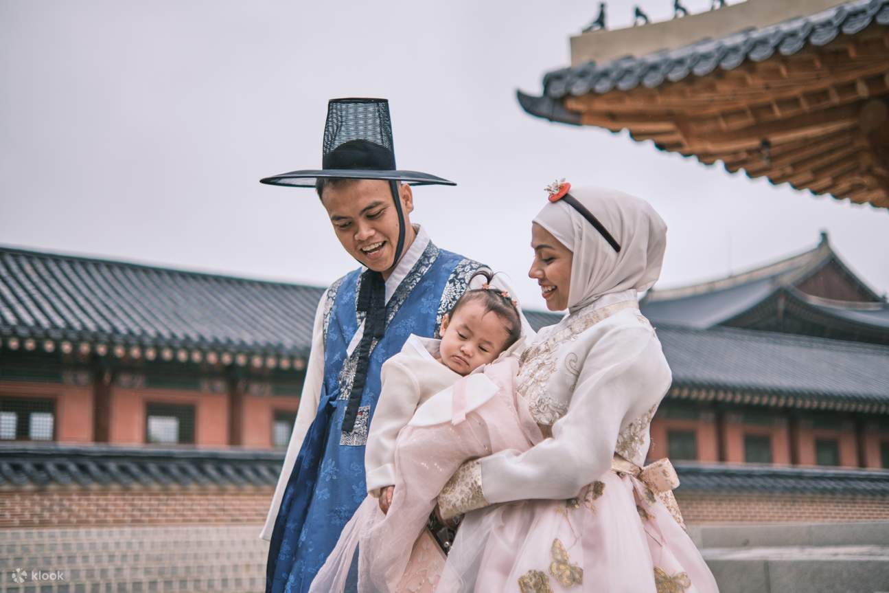 Sesi Fotografi Hanbok dan Lawatan Sejarah di Gyeongbokgung Palace