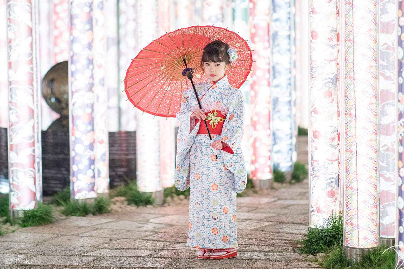 Kimono per bambini. Prezzo 5.500 yen + tasse (prezzo originale 6.500 yen)