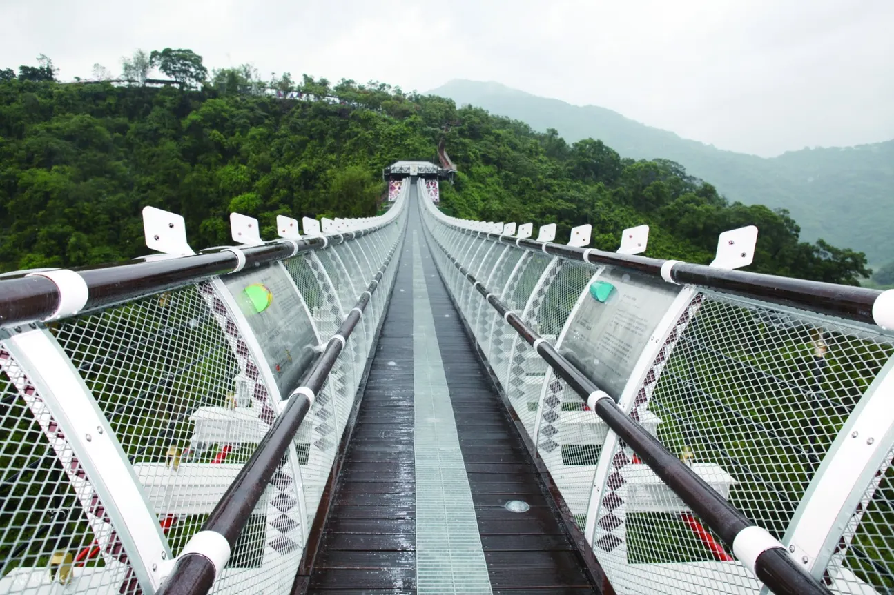 山川琉璃吊橋