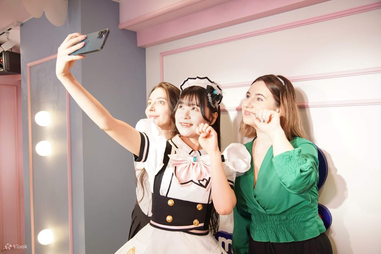 ถ่ายรูปเซลฟี่ก็ยินดีนะคะ/ครับ 🎵
สามารถใช้แอปที่คุณชื่นชอบถ่ายรูปได้เลย เหมาะสำหรับคุณผู้หญิงค่ะ/ครับ!