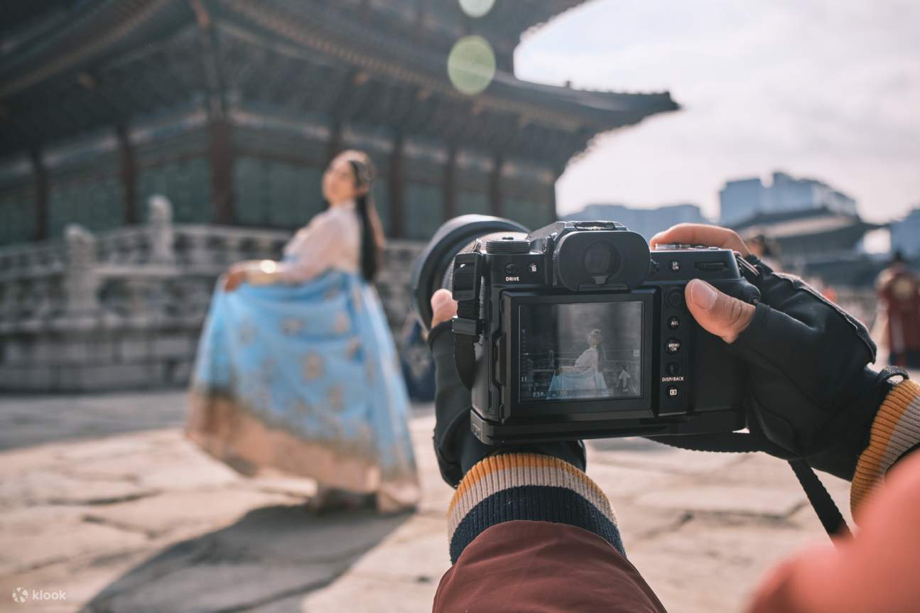 Juru gambar kami tahu tempat penggambaran foto terbaik untuk foto Hanbok!