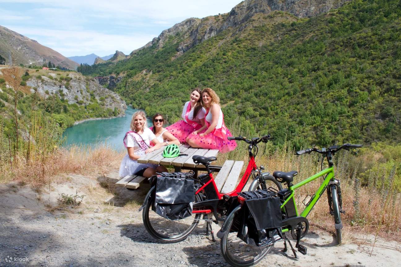 Queenstown EBikes Wine Tour Klook客路