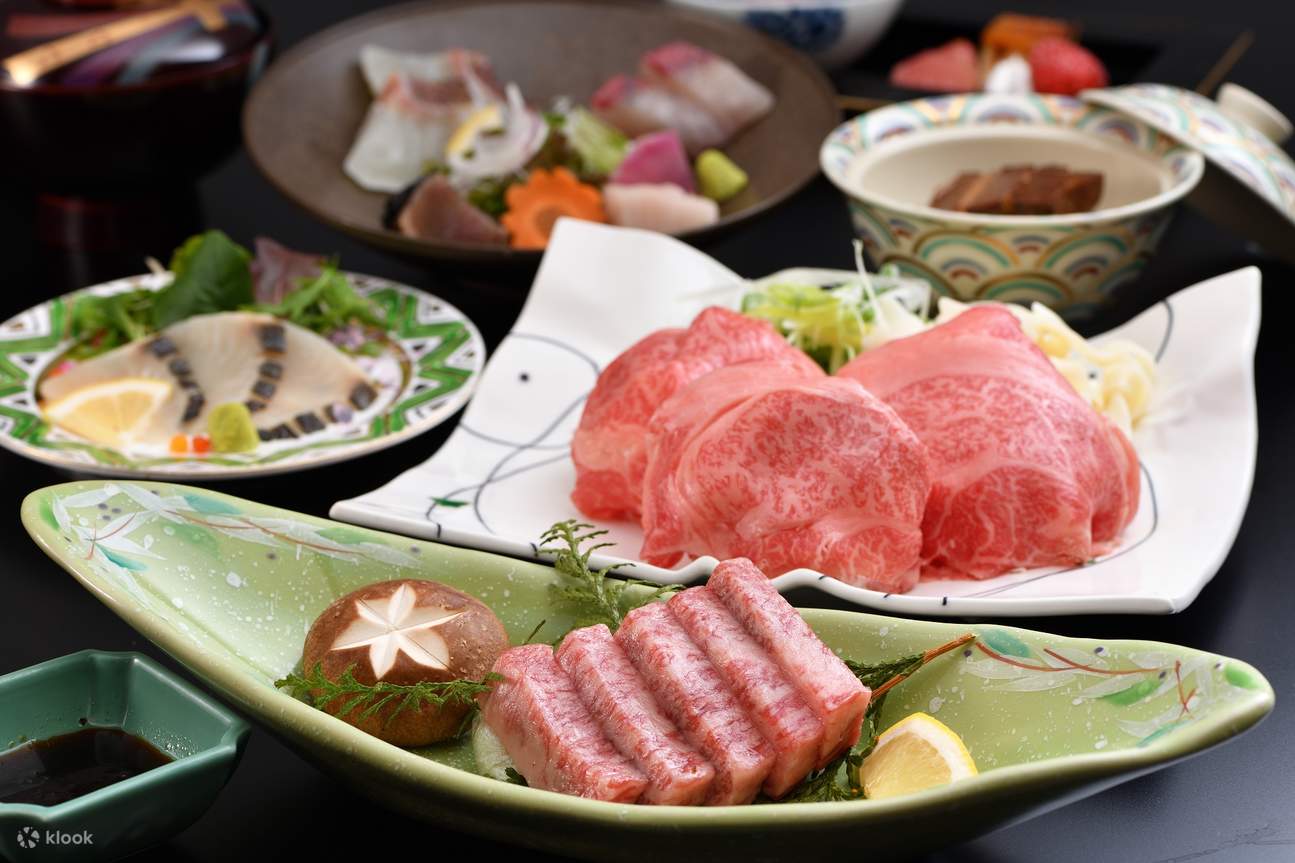 Séjour à l'hôtel de deux nuits et trois jours comprenant cinq repas d'expérience culinaire japonaise