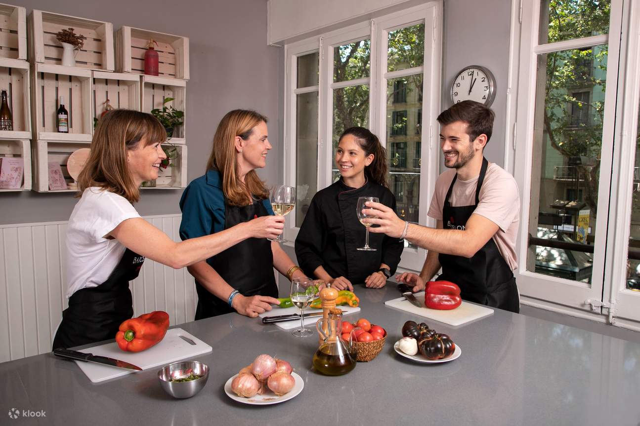 Kelas Memasak Tapas dan Paella di Barcelona